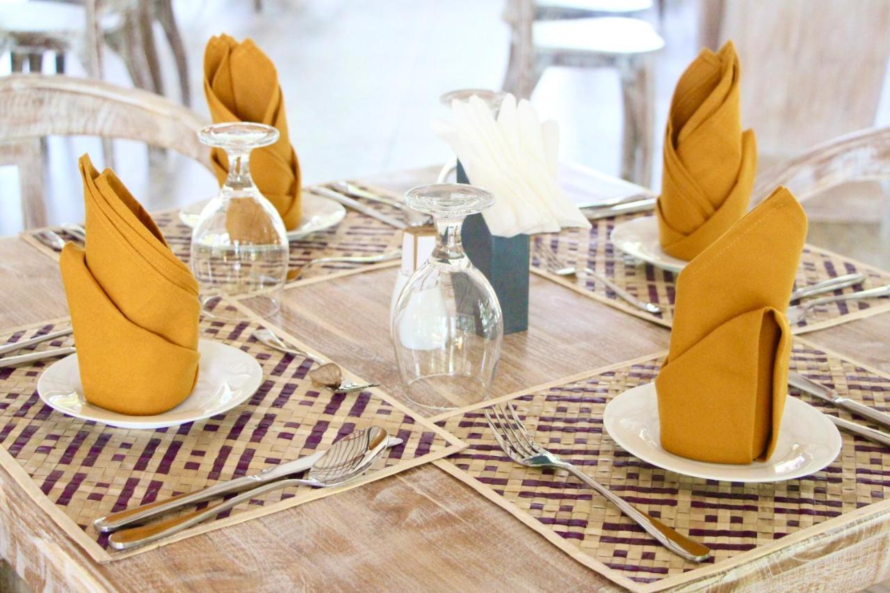Nivadoo Resort Sigiriya Eksteriør billede A table set for fine dining