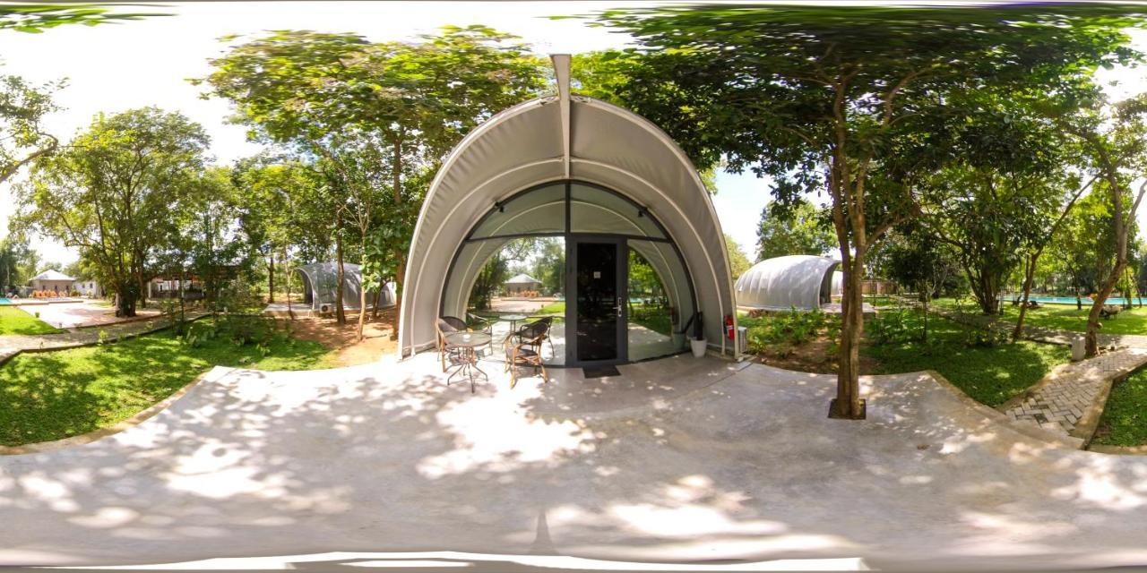 Nivadoo Resort Sigiriya Eksteriør billede The "Bubble"