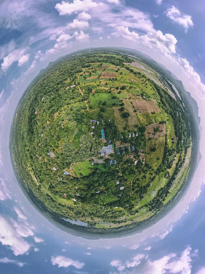 Nivadoo Resort Sigiriya Eksteriør billede Aerial view of the village